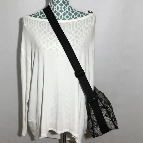 LeSportSac Brand Lace Print Lana Crossbody Convertible Purse Bag - Picture 3 of 9